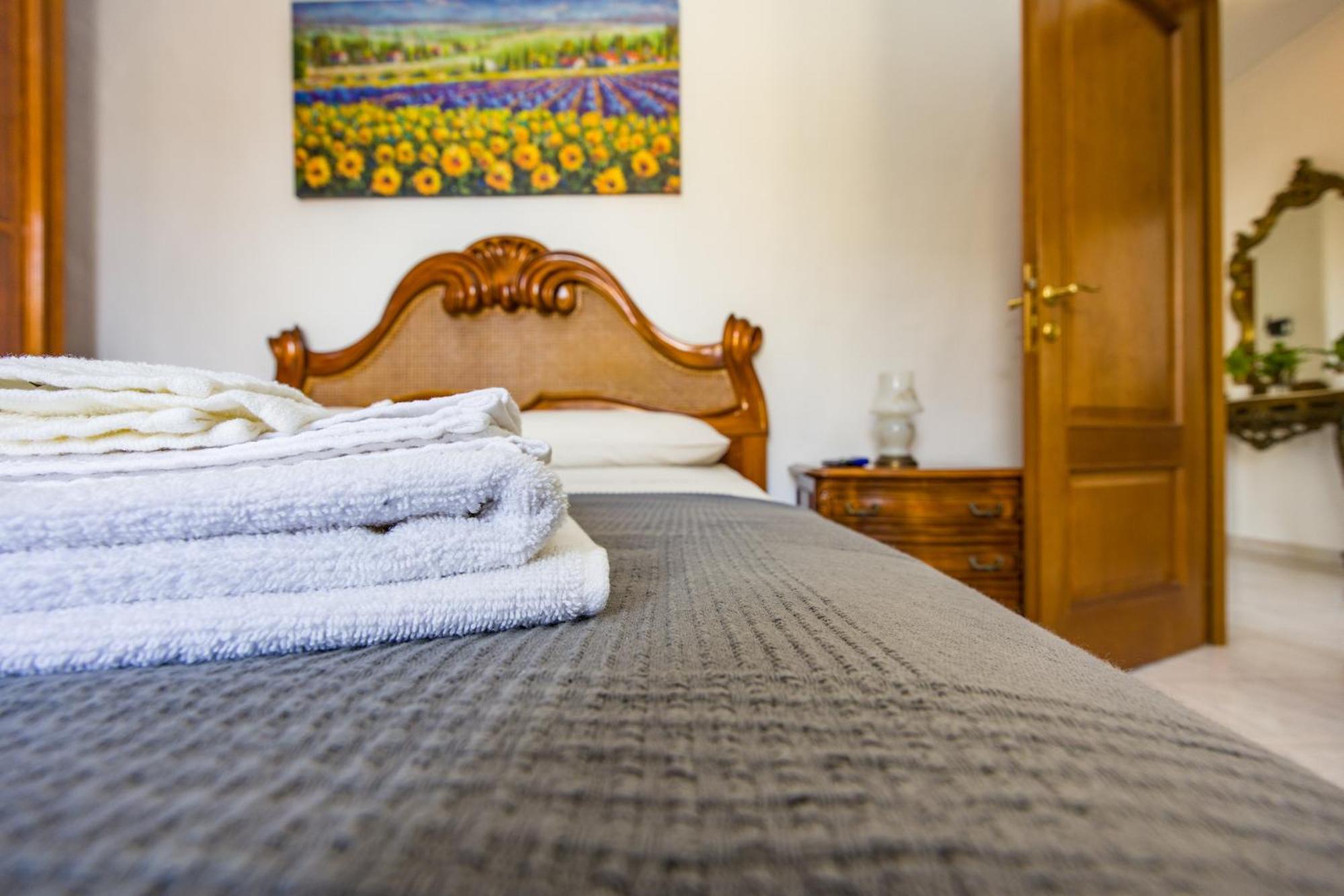 Mirti Classic Plaza Netflix Wi-Fi And Relax In Roma Apartment ภายนอก รูปภาพ