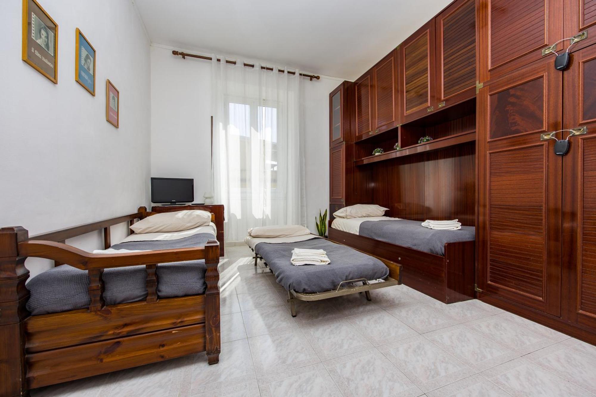 Mirti Classic Plaza Netflix Wi-Fi And Relax In Roma Apartment ภายนอก รูปภาพ